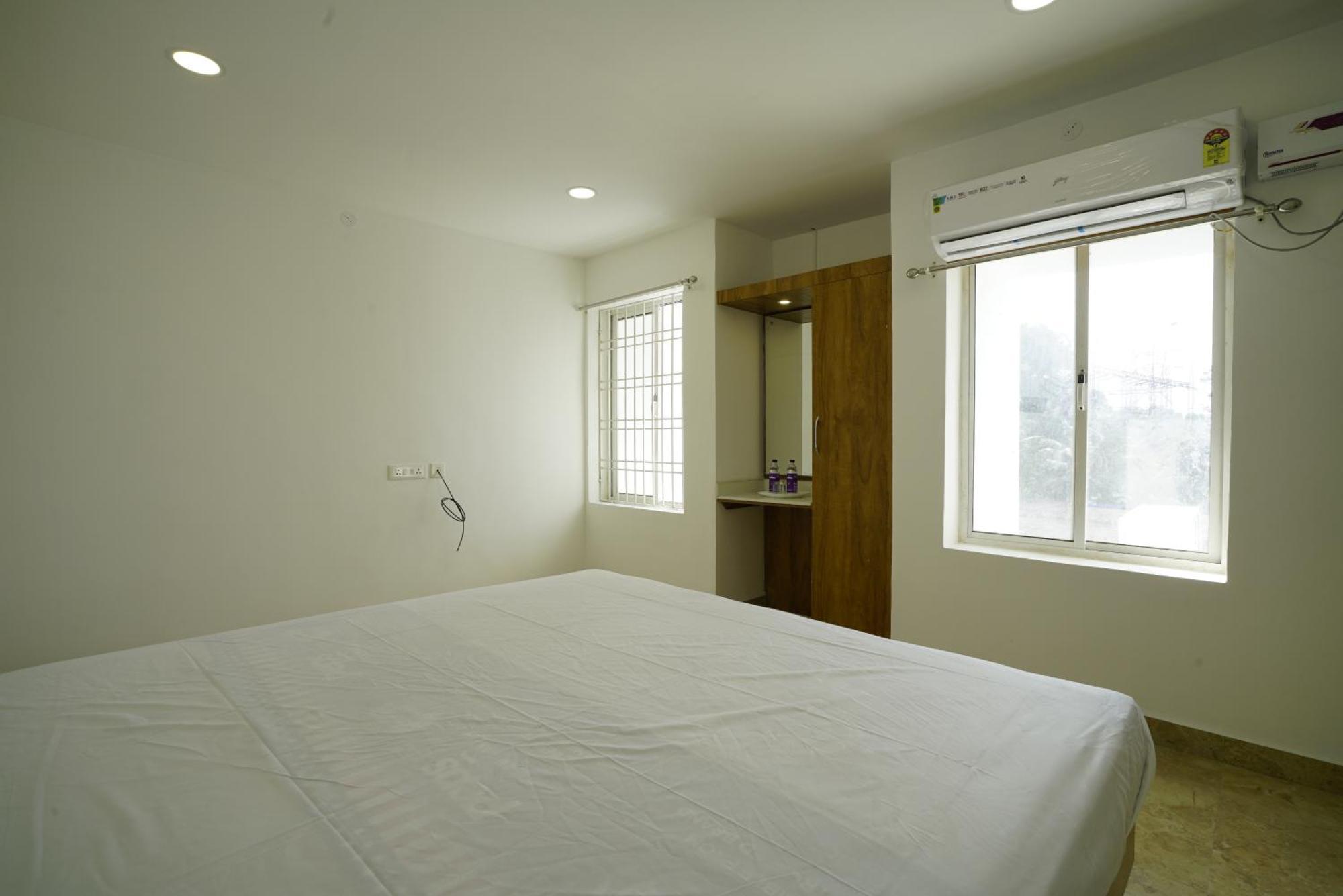 Quilon Residency Kundara Hotel Perumanseri Luaran gambar
